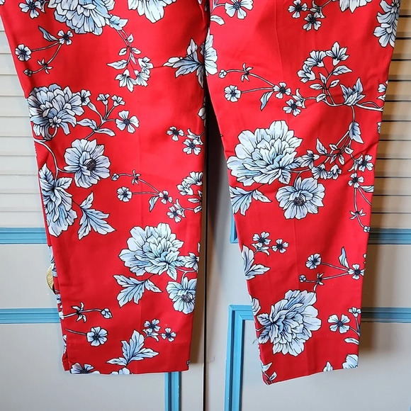 Roz & Ali Red Floral Pants - Picture 10 of 14